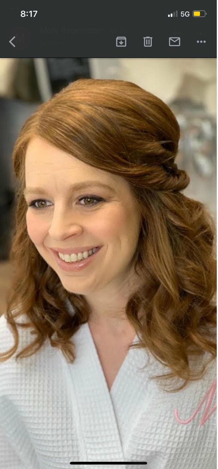 Dimensional Color vs. Highlights: Which One Is Right for You?